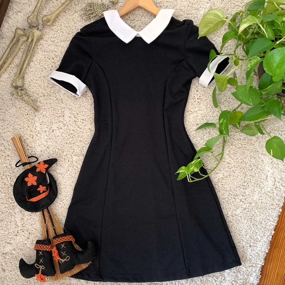 Wednesday Adams Halloween Costume